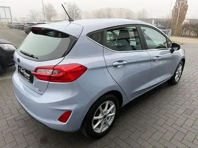 Gebraucht Ford Fiesta Titanium 125 PS (91 kW) 2022 Silber Kleinwagen