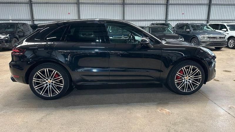 Gebraucht Porsche Macan Turbo Performance Package 441 PS (324 kW) 2017 Schwarz SUV