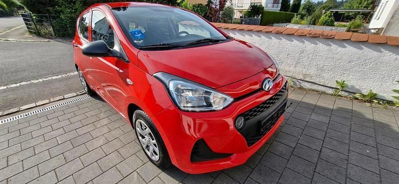 Rot Gebraucht 2018 Hyundai i10 Kleinwagen | 7.500 € (Guter Preis) - Bild 1/4