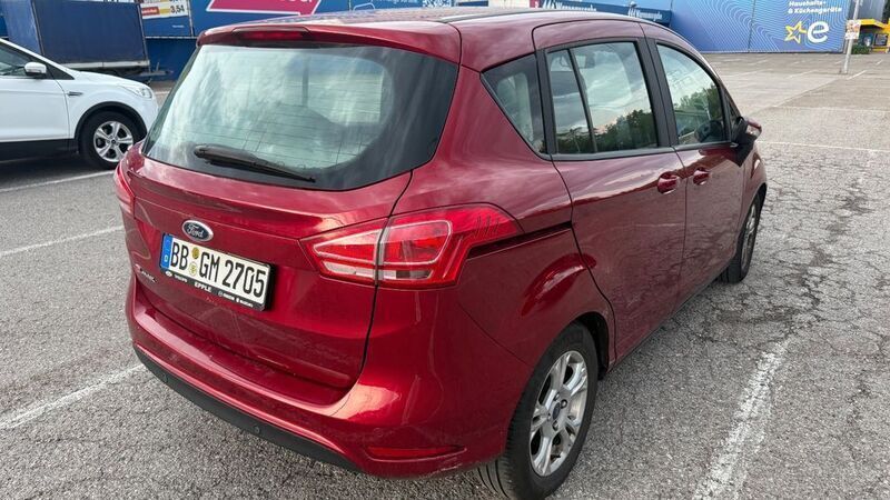 Gebraucht Ford B-MAX SYNC Edition 105 PS (77 kW) 2017 Rubyrot (metallic) Van / Kleinbus