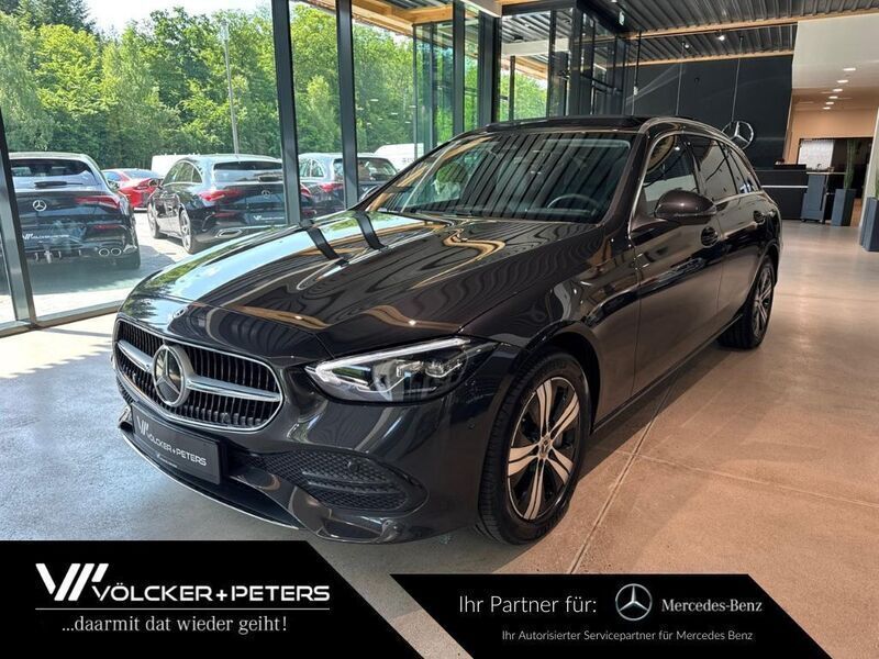 Grau Gebraucht 2024 Mercedes C300e Avantgarde Kombi | 46.877 € (Fairer Preis) - Bild 1/4