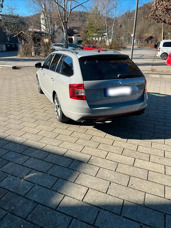 Gebraucht Skoda Octavia RS 184 PS (135 kW) 2017 Grau Kombi