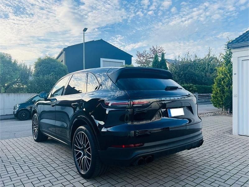 Gebraucht Porsche Cayenne Chrono 340 PS (250 kW) 2018 Schwarz SUV