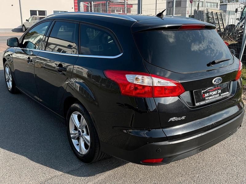 Gebraucht Ford Focus Titanium 125 PS (91 kW) 2012 Schwarz Kombi