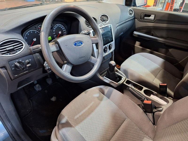 Gebraucht Ford Focus Viva 75 PS (55 kW) 2005 Limousine