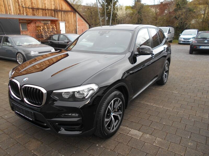 Schwarz 2 Gebraucht 2020 BMW X3 Advantage SUV | 31.990 € (Guter Preis) - Bild 1/4