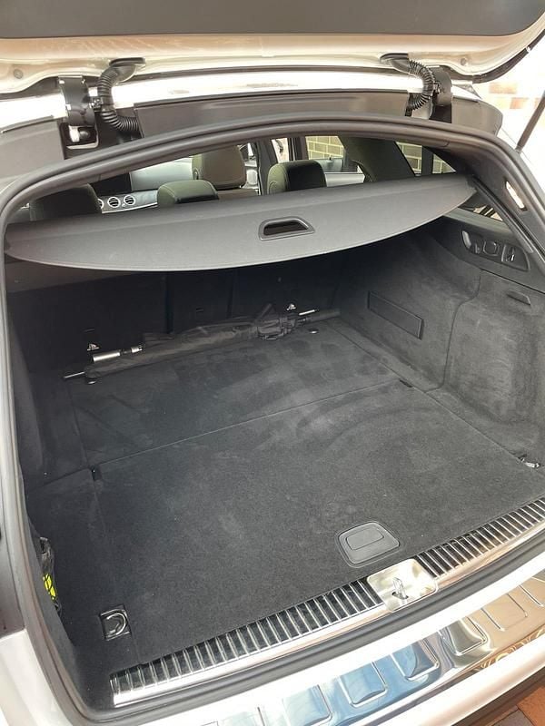 Gebraucht Mercedes E220 194 PS (142 kW) 2019 Weiß Kombi