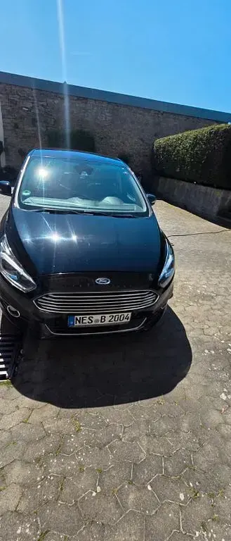 Gebraucht Ford S-MAX Titanium 179 PS (131 kW) 2016 Schwarz Van / Kleinbus
