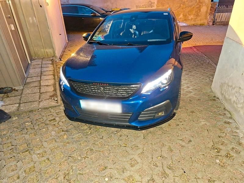 Blau Gebraucht 2018 Peugeot 308 SW GT-line Kombi | 10.000 € (Superpreis) - Bild 1/4