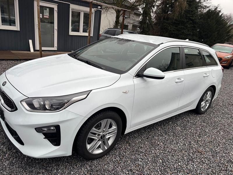 Gebraucht Kia Ceed Sportswagon 140 PS (102 kW) 2020 Weiß Kombi