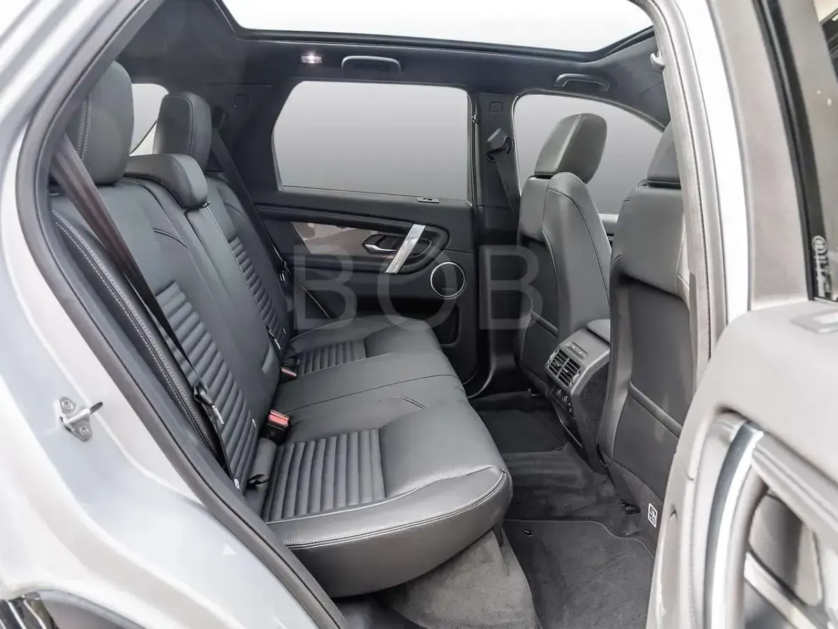 Gebraucht Land Rover Discovery Sport SE Dynamic 204 PS (150 kW) 2025 Hakuba silver SUV