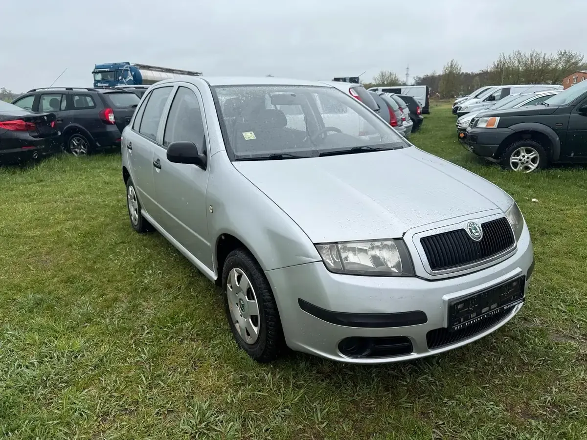 Gebraucht Skoda Fabia 55 PS (40 kW) 2005 Silber Kleinwagen