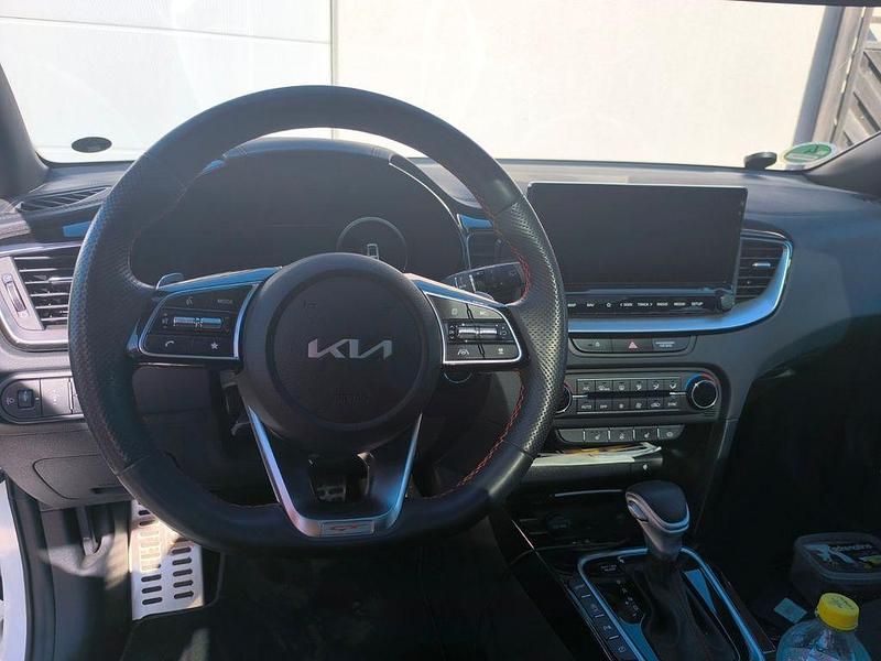 Gebraucht Kia ProCeed GT 204 PS (150 kW) 2023 Weiß Kombi