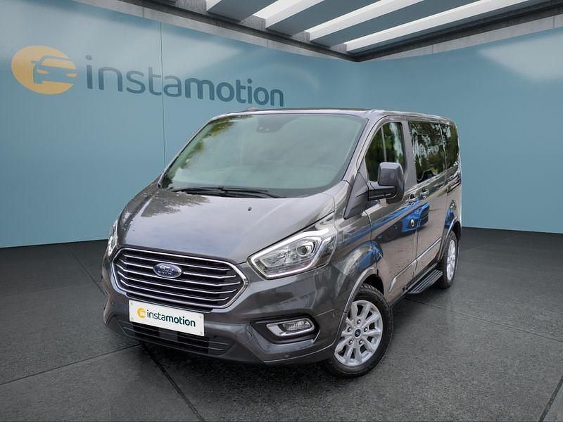 Grau Gebraucht 2023 Ford Tourneo Van / Kleinbus | 39.799 € (Fairer Preis) - Bild 1/4