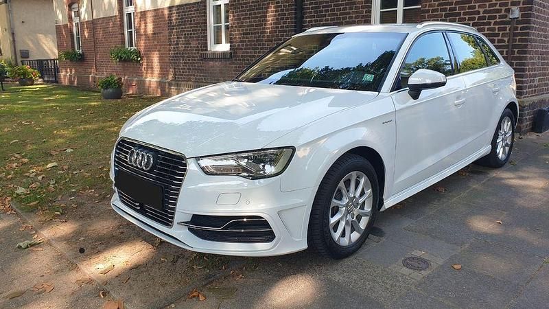 Gebraucht 2016 Audi A3 Sportback e-tron Limousine | 15.990 € (Fairer Preis) - Bild 1/4