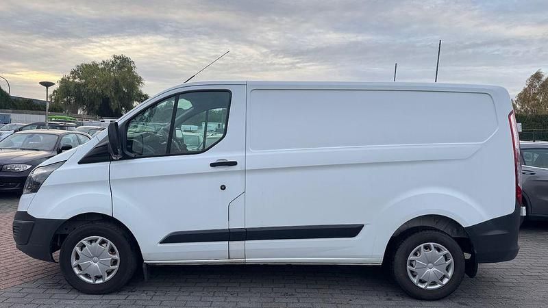 Gebraucht Ford Transit Custom 105 PS (77 kW) 2018 Weiß (frostweiß) Van / Kleinbus