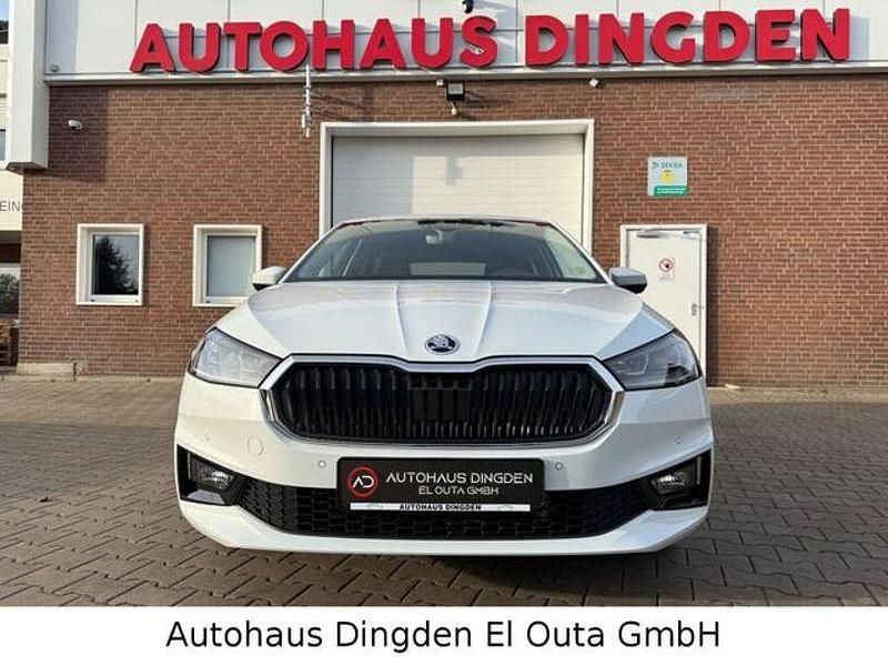 Gebraucht Skoda Fabia Selection 140 PS (102 kW) 2025 Weiß Limousine