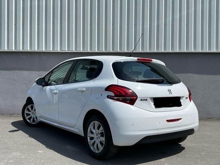 Gebraucht Peugeot 208 Active 68 PS (50 kW) 2016 Weiß Kleinwagen