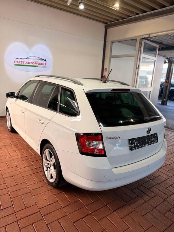 Gebraucht Skoda Fabia Drive 90 PS (66 kW) 2018 Weiß Kombi