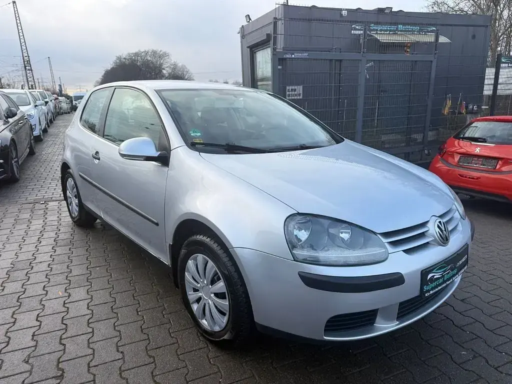Gebraucht VW Golf V Trendline 105 PS (77 kW) 2004 Silber Kleinwagen