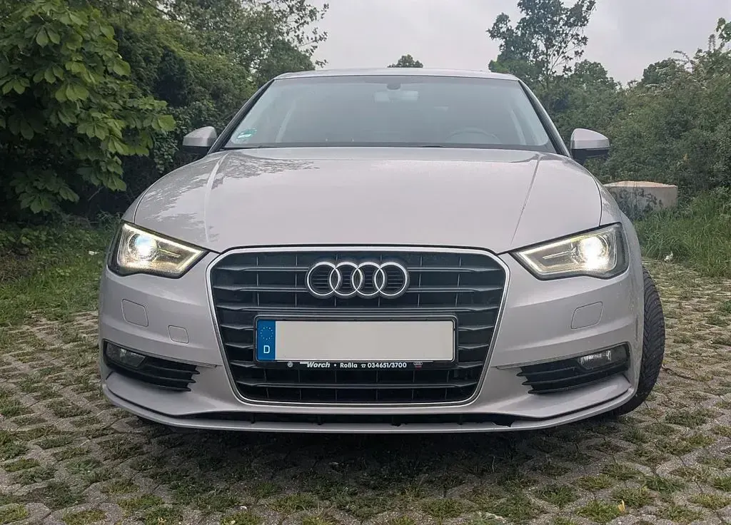 Occasion Audi A3 Attraction 125 ch (91 kW) 2015 Gris Berline