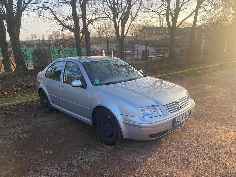 Gebraucht VW Bora 105 PS (77 kW) 2000 Silber Limousine