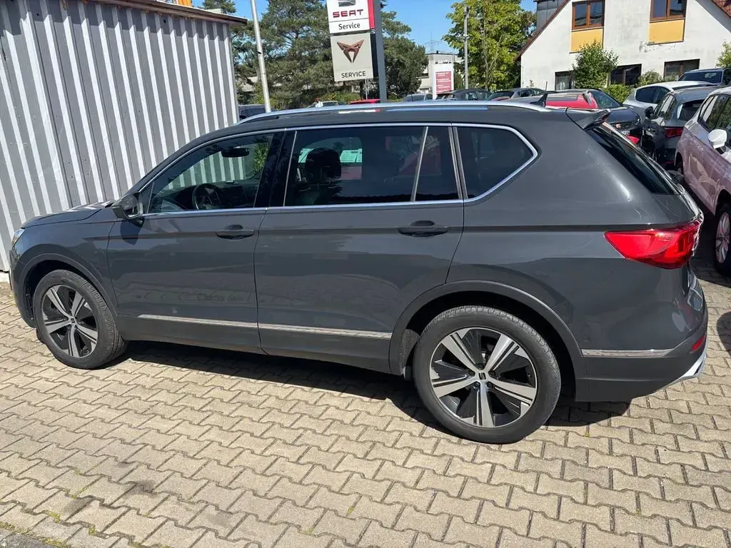 Gebraucht Seat Tarraco 4Drive 200 PS (147 kW) 2021 Grau SUV