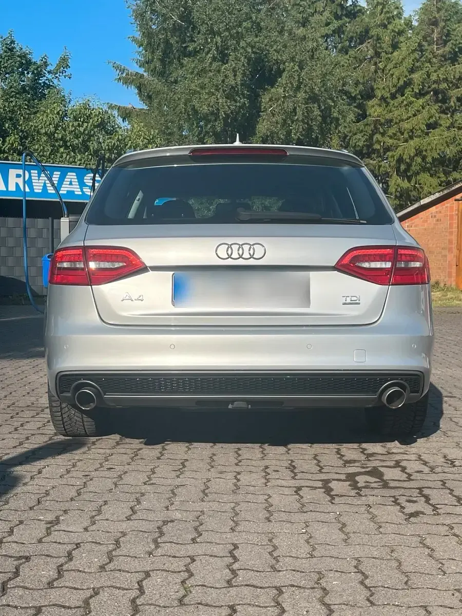 Gebraucht Audi A4 245 PS (180 kW) 2014 Grau Kombi