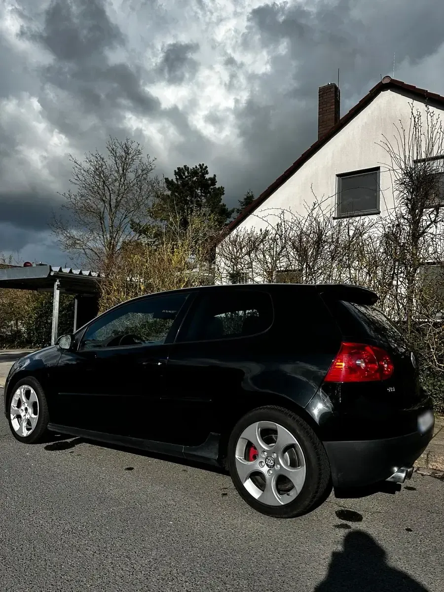 Gebraucht VW Golf V GTI 200 PS (147 kW) 2005 Schwarz Kleinwagen