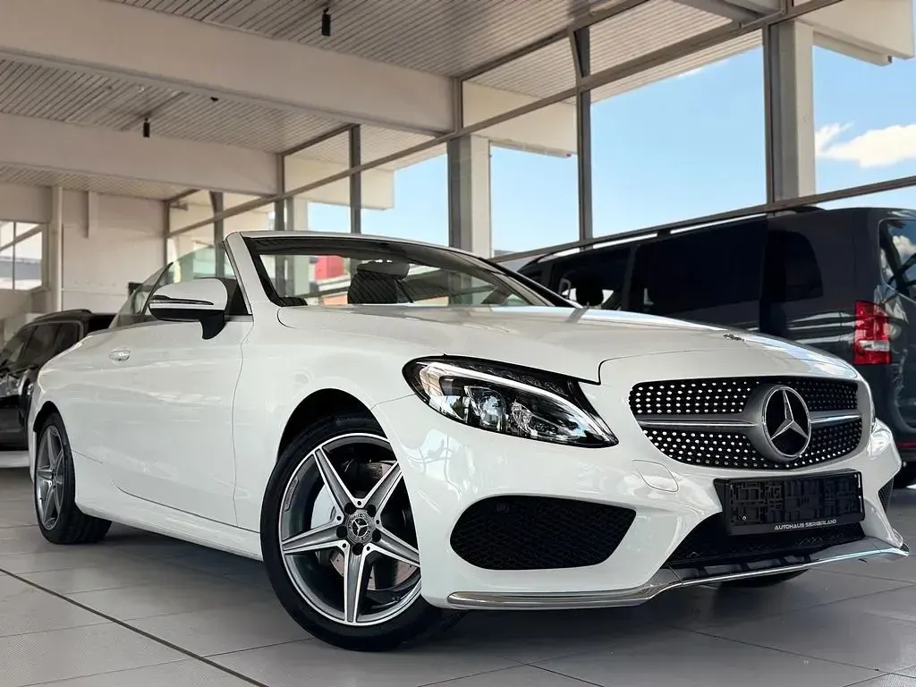 Gebraucht Mercedes C300 AMG 245 PS (180 kW) 2018 Weiß Cabrio