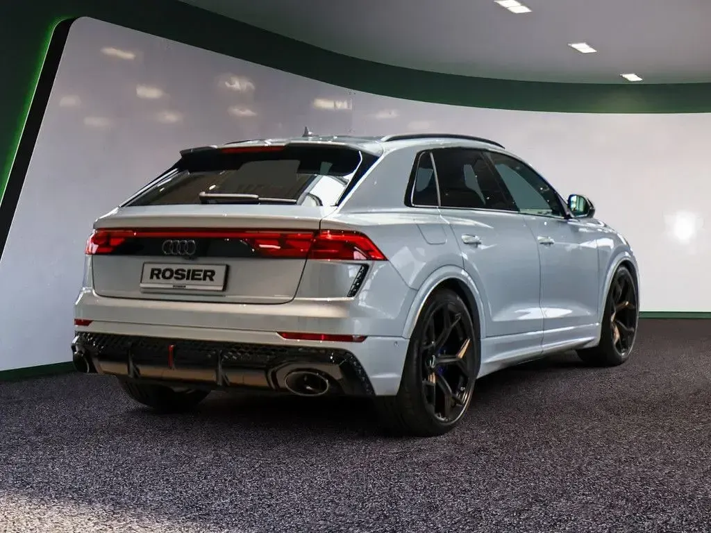 Neu Audi RS Q8 Performance 641 PS (471 kW) 2026 Silber / satellit silber SUV