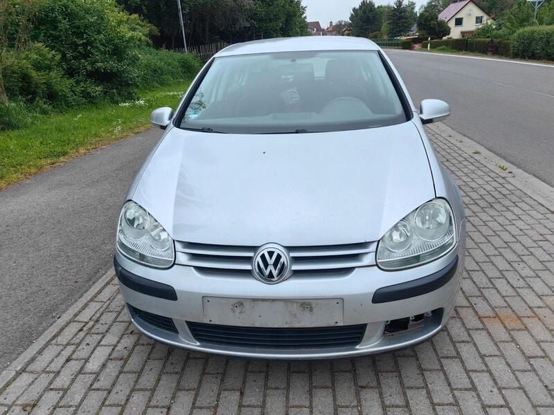 Gebraucht VW Golf IV Comfortline 75 PS (55 kW) 2005 Silber Limousine