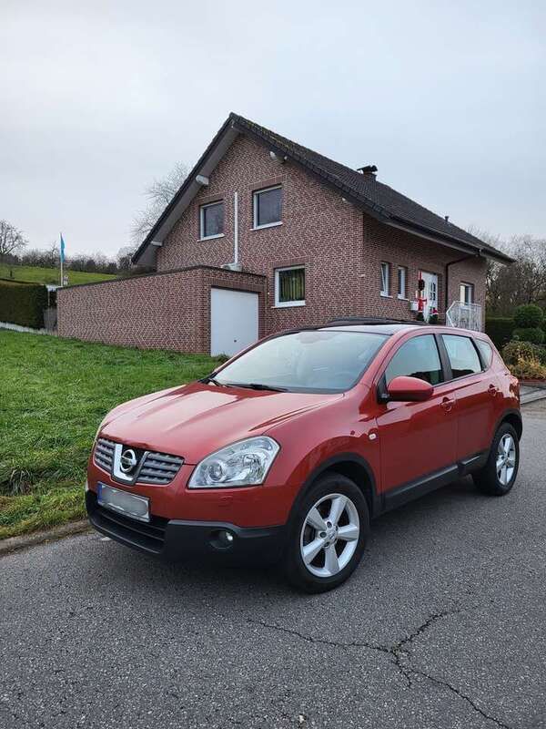 Rot Gebraucht 2007 Nissan Qashqai Tekna SUV | 5.700 € (Fairer Preis) - Bild 1/3