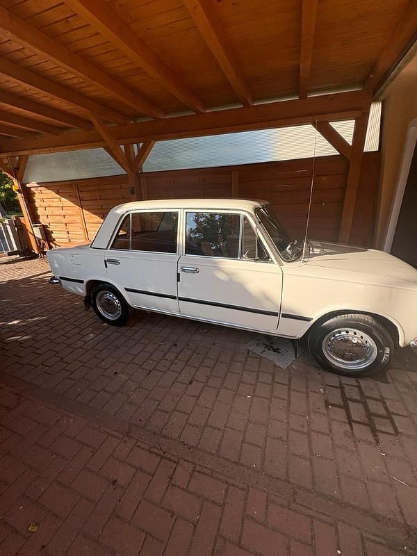 Gebraucht Lada 2101 60 PS (44 kW) 1974 Weiß Limousine