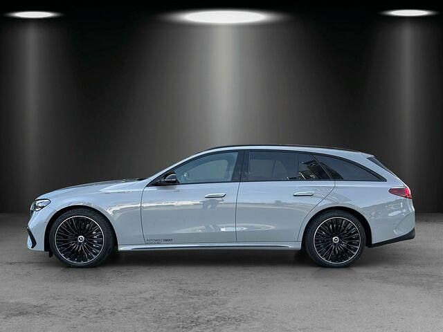 Gebraucht Mercedes E450 AMG 367 PS (269 kW) 2025 Manufaktur lack manufaktur alpin Limousine