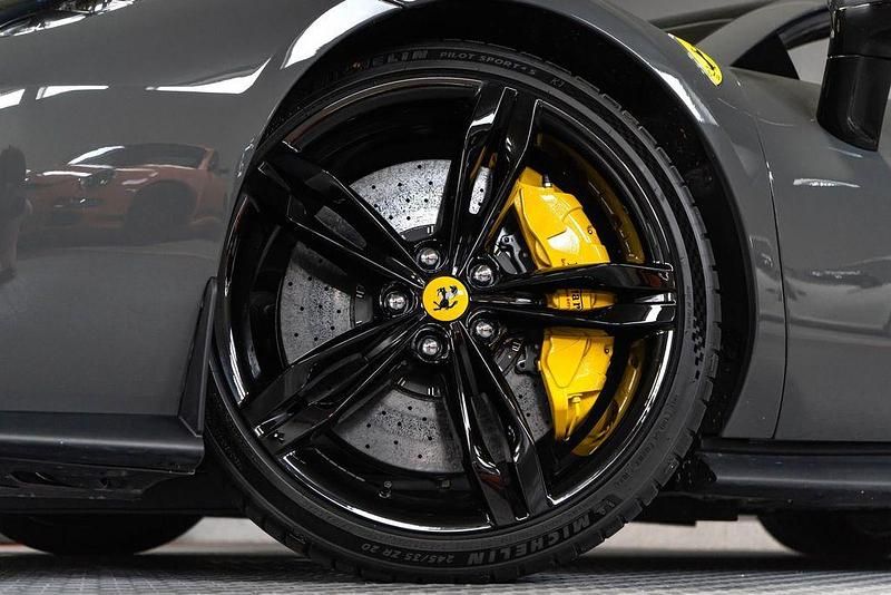 Gebraucht Ferrari 296 829 PS (609 kW) 2024 Grigio scuro Cabrio