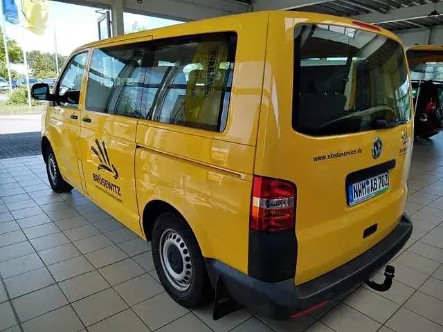 Second-hand VW T5 66 CP (48 kW) 2014 Galben Van