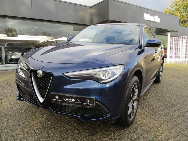 Blau Gebraucht 2019 Alfa Romeo Stelvio Super SUV | 27.450 € (Guter Preis) - Bild 1/4
