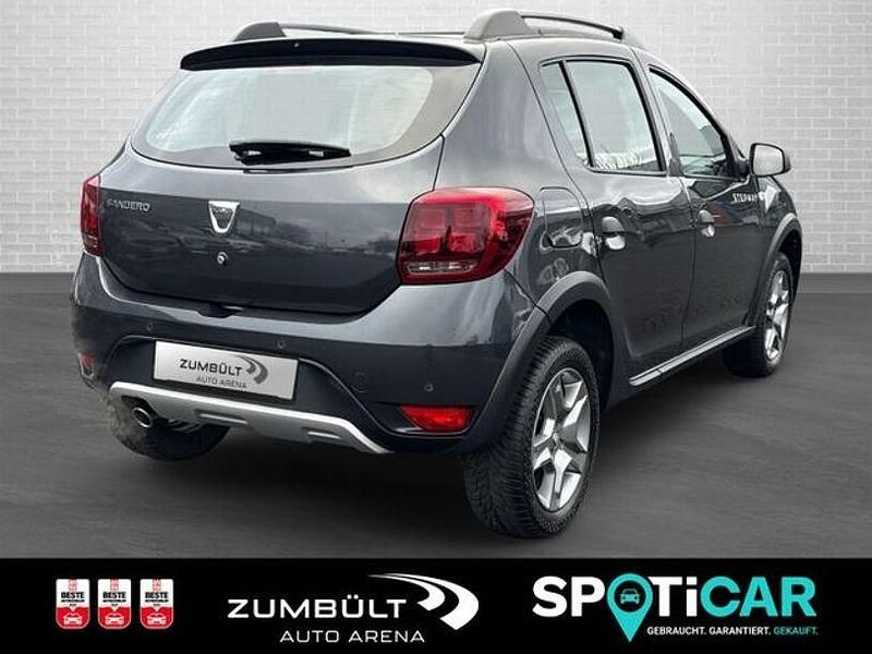 Gebraucht Dacia Sandero Prestige 90 PS (66 kW) 2017 Grau comete Limousine
