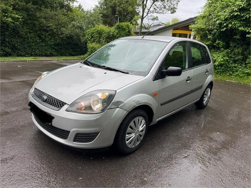 Silber Gebraucht 2008 Ford Fiesta Kleinwagen | 1.999 € (Fairer Preis) - Bild 1/4