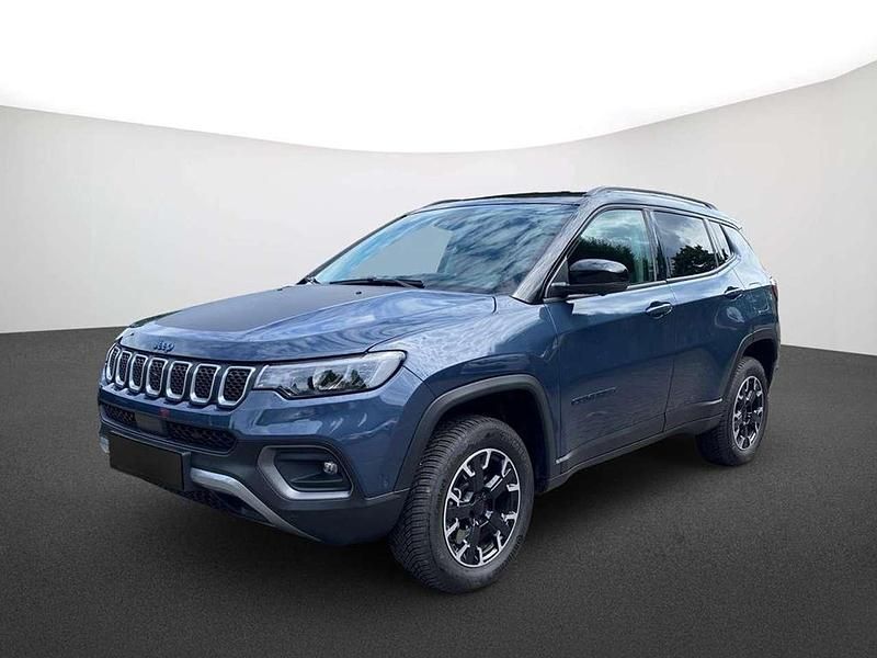 Gebraucht Jeep Compass Limited 241 PS (177 kW) 2024 Blue shade metallic clear coat SUV