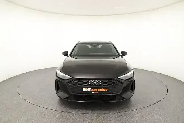 Gebraucht Audi A5 Ambiente 204 PS (150 kW) 2025 Schwarz Kombi