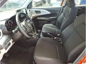 Neu Suzuki Swift Club 82 PS (60 kW) 2025 Orange (flame orange met.) Kleinwagen