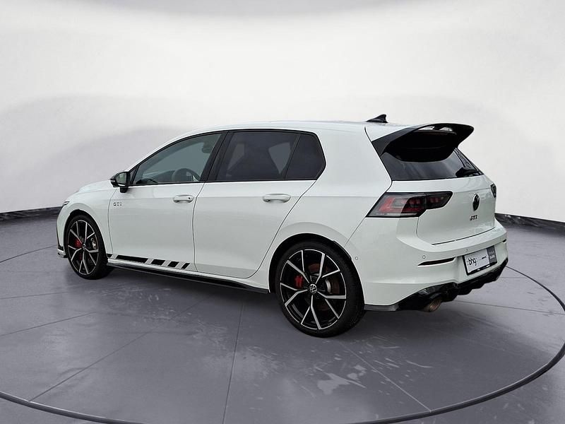 Gebraucht VW Golf VIII GTI 301 PS (221 kW) 2025 Weiß Limousine