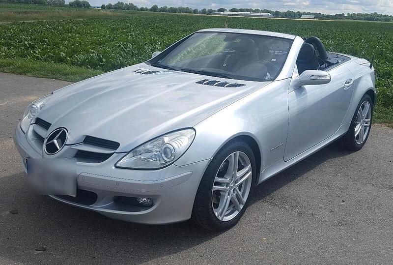 Silber Gebraucht 2005 Mercedes SLK200 Cabrio | 11.500 € (Teuer) - Bild 1/4
