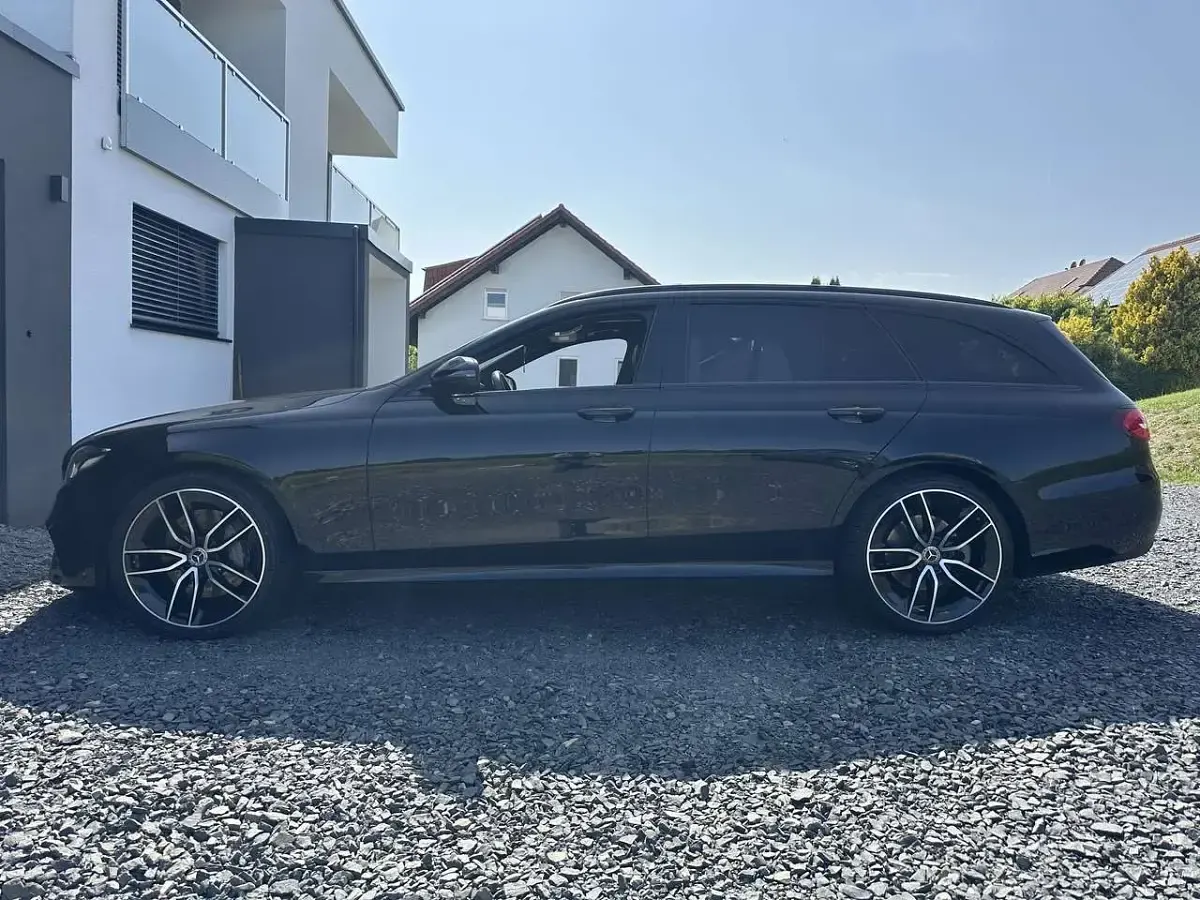 Gebraucht Mercedes E350 AMG line 286 PS (210 kW) 2019 Kombi