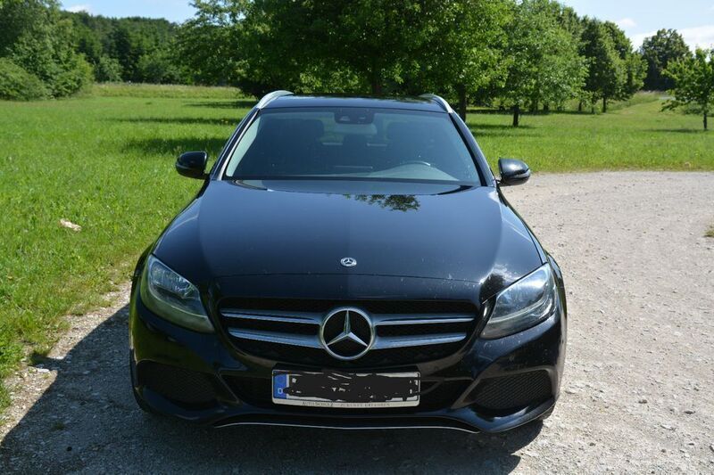 Schwarz Gebraucht 2017 Mercedes C220 Kombi | 17.750 € (Fairer Preis) - Bild 1/4