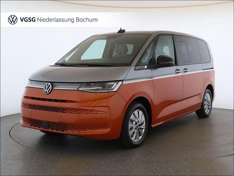 Second-hand VW Multivan Style 204 CP (150 kW) 2024 Portocaliu Monovolum