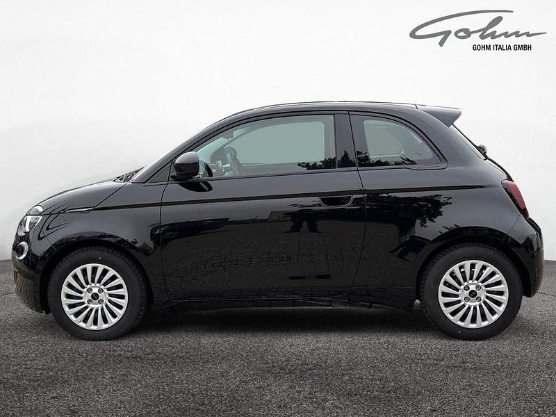 Gebraucht Fiat 500e Action 69 kW (95 PS) 2022 Schwarz Limousine