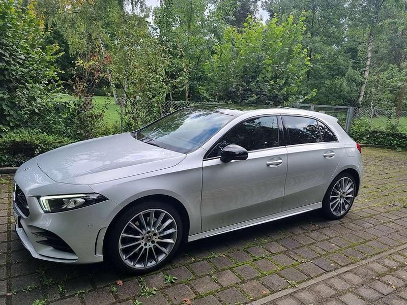 Gebraucht 2022 Mercedes A250 AMG line Limousine | 29.450 € (Fairer Preis) - Bild 1/4